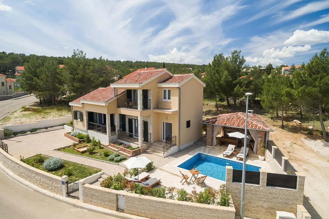 Beachfront Villa Noa With Heated Pool Pridraga